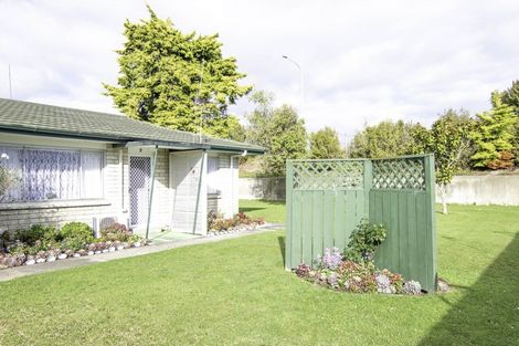 Photo of property in 8d Seaforth Avenue, Milson, Palmerston North, 4414