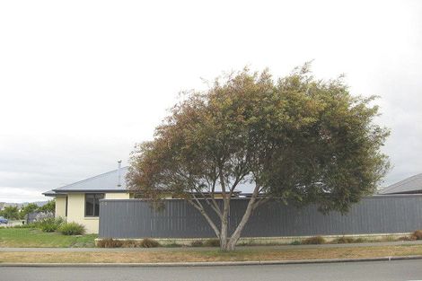 Photo of property in 74 Broadhaven Avenue, Parklands, Christchurch, 8083