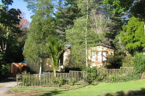 Photo of property in 122 Konini Road, Titirangi, Auckland, 0604