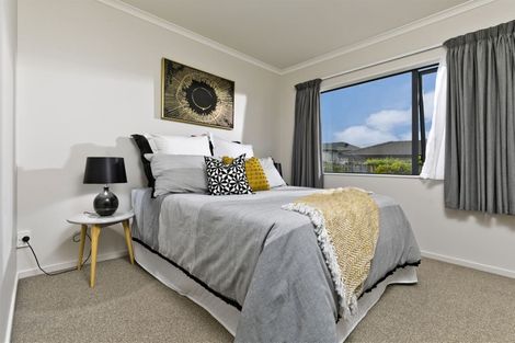Photo of property in 7 Jeffery Reeve Crescent, Ranui, Auckland, 0612