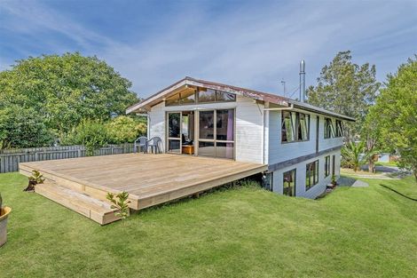 Photo of property in 10 Toroa Road, Otaihanga, Paraparaumu, 5036