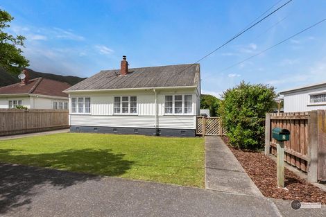 Photo of property in 2 Rumgay Street, Fairfield, Lower Hutt, 5011