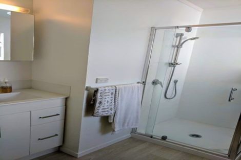 Photo of property in 1/179 Forrest Hill Road, Forrest Hill, Auckland, 0620