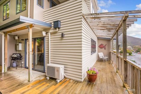 Photo of property in 1/37 Parnell Street, Fairfield, Lower Hutt, 5011