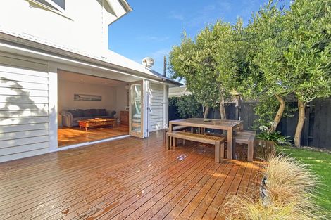 Photo of property in 12 Hector Street, Seatoun, Wellington, 6022