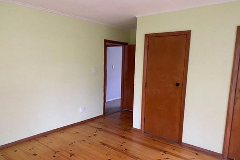 Photo of property in 49 Davidson Crescent, Tawa, Wellington, 5028