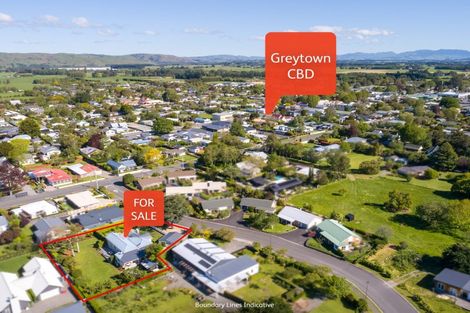 Photo of property in 16 Orchard Road, Greytown, 5712