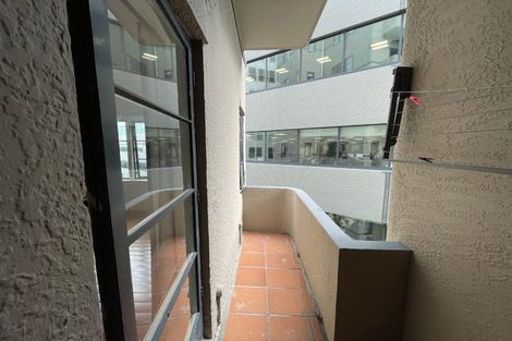 Photo of property in Westhaven Apartments, 11/127 Molesworth Street, Thorndon, Wellington, 6011