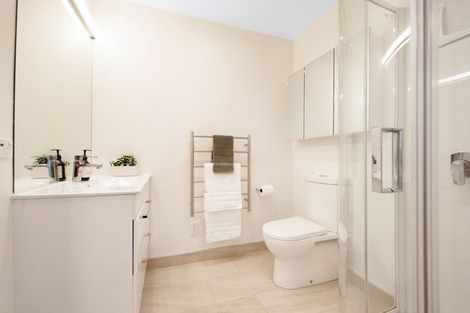 Photo of property in 4/148 Evans Bay Parade, Roseneath, Wellington, 6021