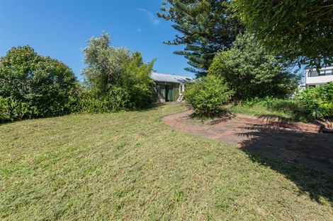 Photo of property in 4 Brandon Road, Glen Eden, Auckland, 0602