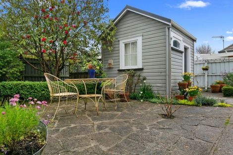 Photo of property in 53 Williams Street, Cambridge, 3434