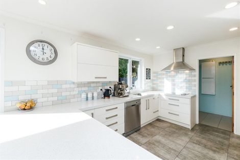 Photo of property in 6 Just Place, West End, Palmerston North, 4410