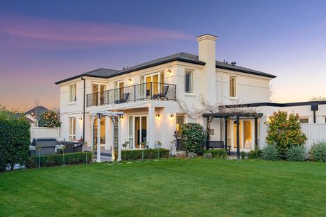 Photo of property in 33 Lewisham Park, St Albans, Christchurch, 8052