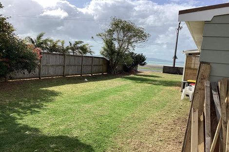 Photo of property in 1469 Clevedon Kawakawa Road, Kawakawa Bay, Papakura, 2585