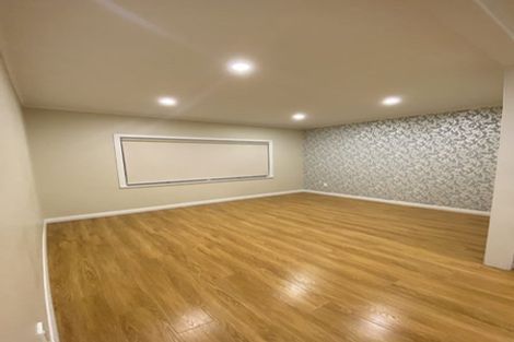 Photo of property in 187 Browns Bay Road, Browns Bay, Auckland, 0630