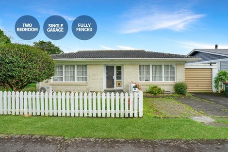 Photo of property in 1/2 Onslow Road, Papakura, 2110