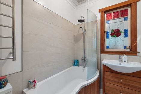 Photo of property in 24 Bond Street, Hamilton East, Hamilton, 3216