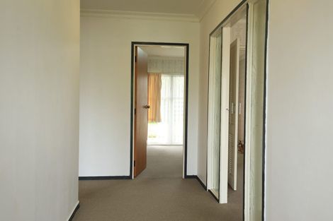 Photo of property in 10 Rothwell Place, Sunnyhills, Auckland, 2010