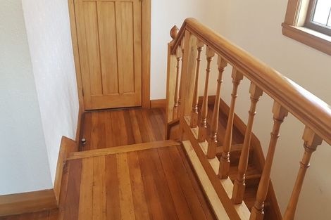 Photo of property in 17 Saint Michaels Crescent, Kelburn, Wellington, 6012