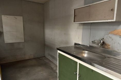 Photo of property in 2 Atiawa Street, Glen Avon, New Plymouth, 4312