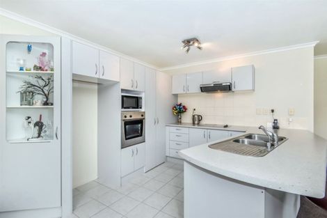Photo of property in 46 Robert Ross Place, Clendon Park, Auckland, 2103