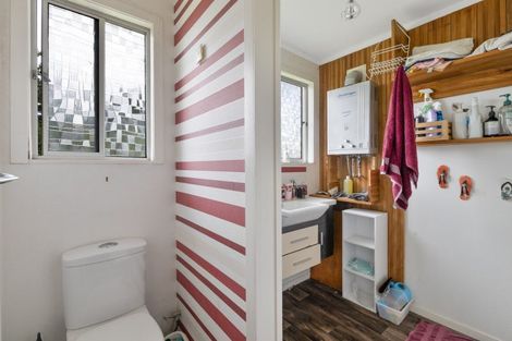 Photo of property in 14 Ngareta Street, Marton, 4710