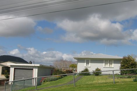 Photo of property in 26 View Street, Maungaturoto, 0520