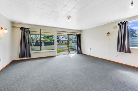 Photo of property in 42 Montgomery Crescent, Bader, Hamilton, 3206