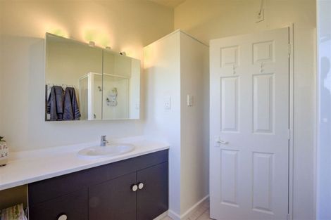 Photo of property in 19 Mckenzie Place, Waikuku Beach, 7402