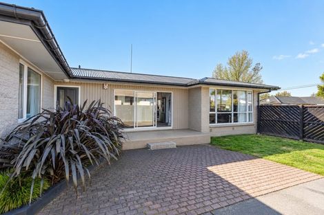 Photo of property in 73 Wingate Street, Redwood, Christchurch, 8051