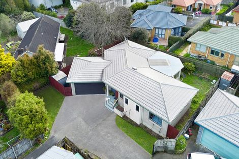 Photo of property in 12 Palmer Avenue, Glen Eden, Auckland, 0602