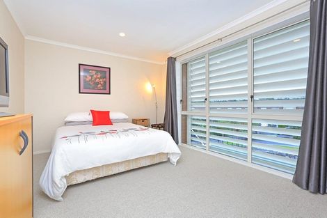 Photo of property in 10 Baber Drive, Stonefields, Auckland, 1072