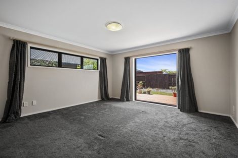 Photo of property in 1 Daniel Place, Kelvin Grove, Palmerston North, 4414