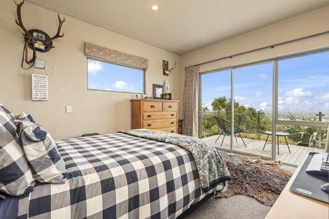 Photo of property in 307 Ngahere Park Road, Turitea, Palmerston North, 4472