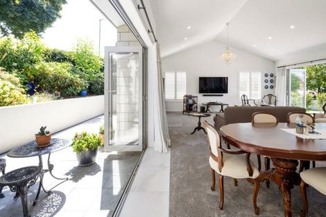 Photo of property in 1 Le Quesnoy Place, Cambridge, 3434