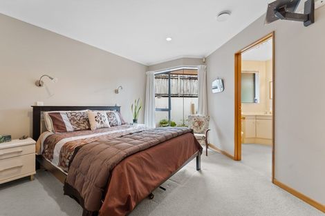 Photo of property in 7 Rimu Street, Strandon, New Plymouth, 4312