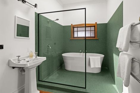 Photo of property in 29 Breadalbane Road, Havelock North, 4130