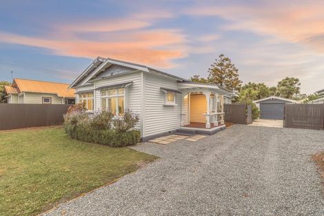 Photo of property in 41 Stapletons Road, Richmond, Christchurch, 8013