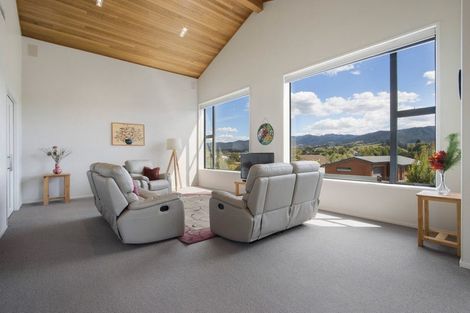 Photo of property in 28 Noble Johnston Drive, Katikati, 3129