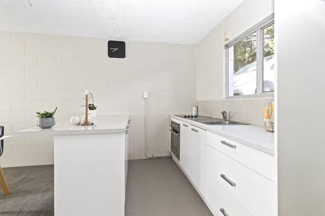 Photo of property in 2/4 Moana Street, Frankton, Hamilton, 3204