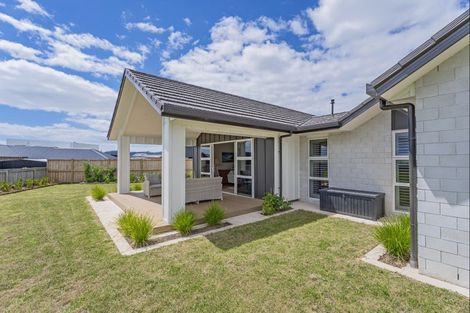 Photo of property in 5 Onerere Drive, Whitianga, 3510