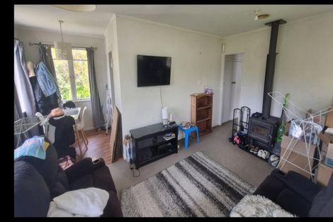 Photo of property in 3 Shackleton Grove, Stokes Valley, Lower Hutt, 5019