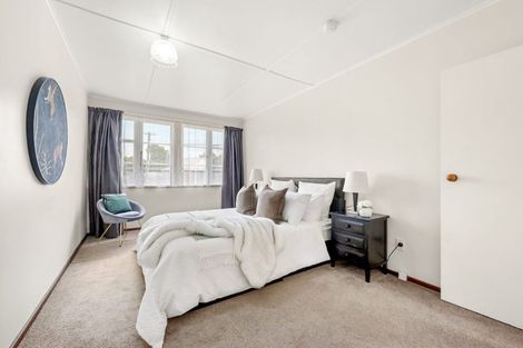 Photo of property in 11 Cole Street, Naenae, Lower Hutt, 5011