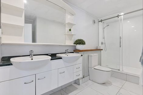 Photo of property in 31a Cockle Bay Road, Cockle Bay, Auckland, 2014