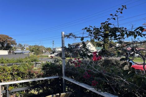 Photo of property in 35 Queen Road, Bellevue, Tauranga, 3110