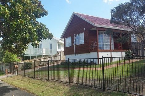 Photo of property in 38 Burswood Drive, Burswood, Auckland, 2013