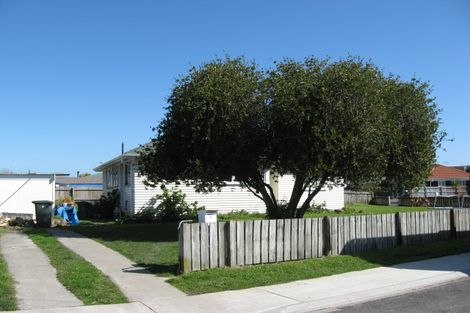 Photo of property in 2 Pounama Place, Whakatane, 3120