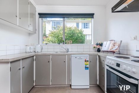 Photo of property in 7a Tralee Place, Johnsonville, Wellington, 6037