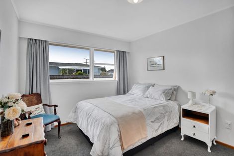 Photo of property in 2/6 Essex Street, Vogeltown, New Plymouth, 4310