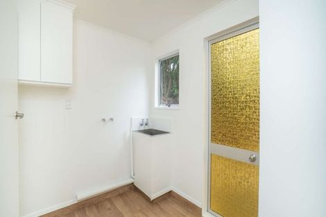 Photo of property in 6 Capri Place, Awapuni, Palmerston North, 4412